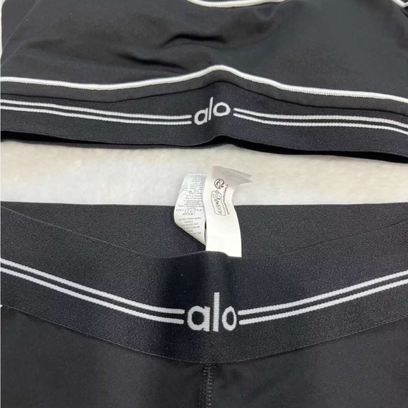 ALO Yoga Black and White Chemise Set - Picture 2 of 4